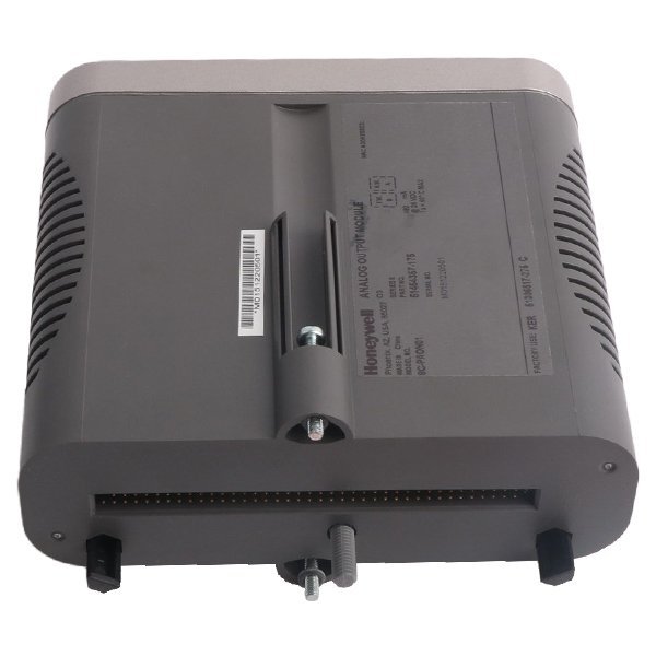 HONEYWELL CC-PAON01 51410070-176 High-Level Analog Output Module