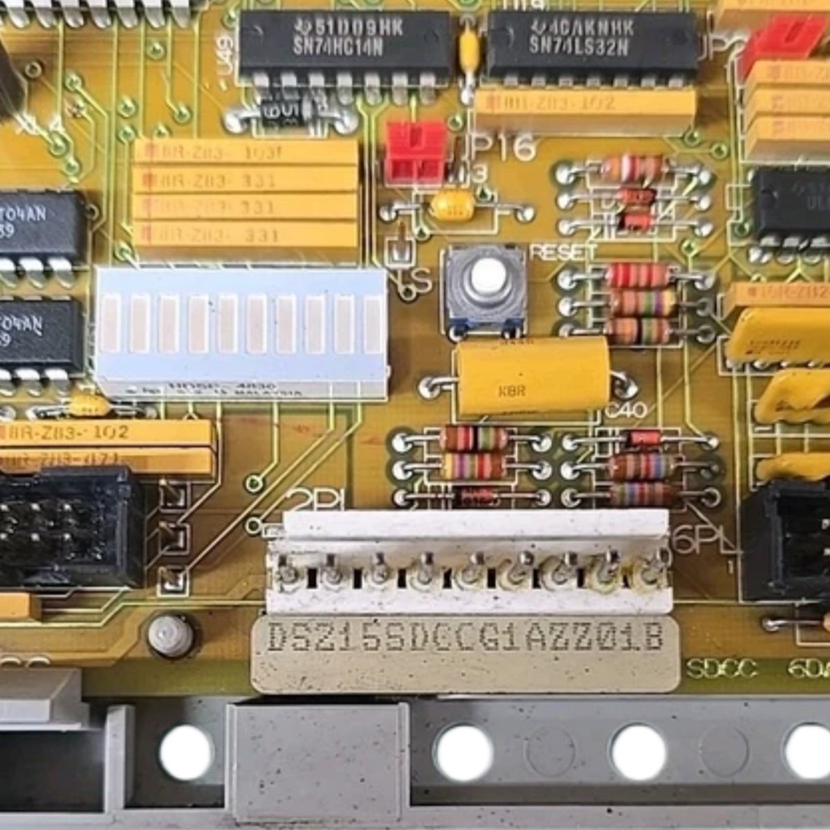GE DS200SDCCG1AGD DS215SDCCG1AZZ01B Drive Control Boards - Image 4