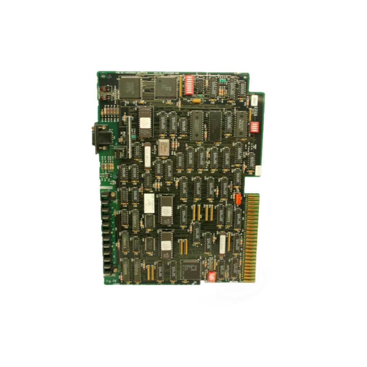 Buy the GE IC660CBB902 bus controller. Supports 31 I/O devices, 153.6 kbaud, 2000 ft distance. Reliable Series 6 PLC Genius solution.