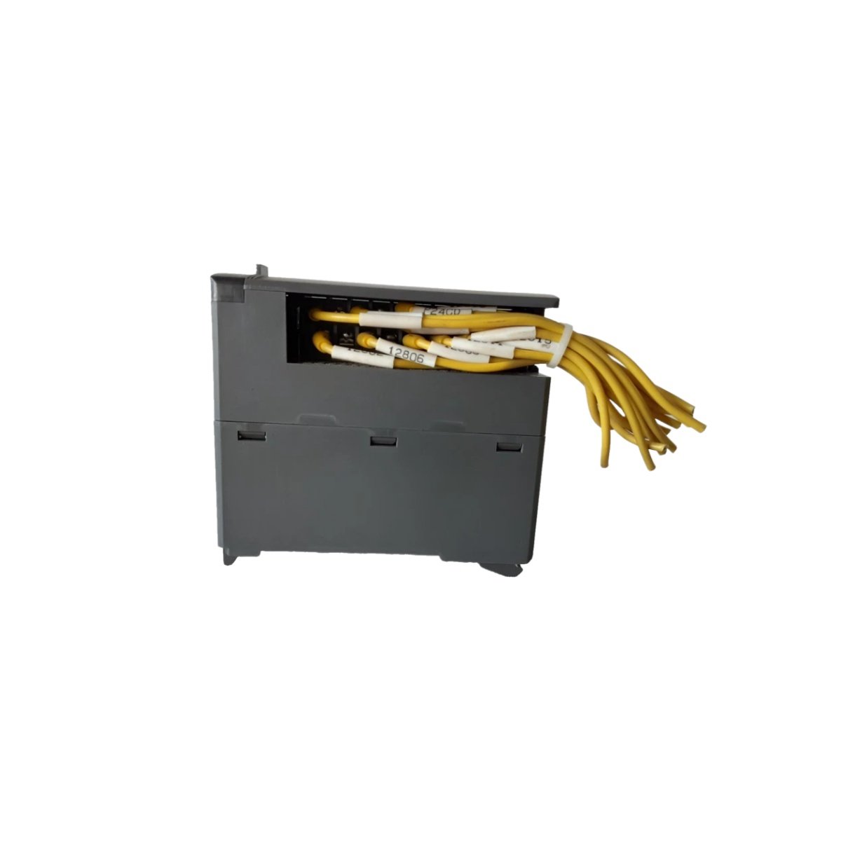FUJI NP1Y08R-04 PLC Output Module | 8-Channel Relay Output