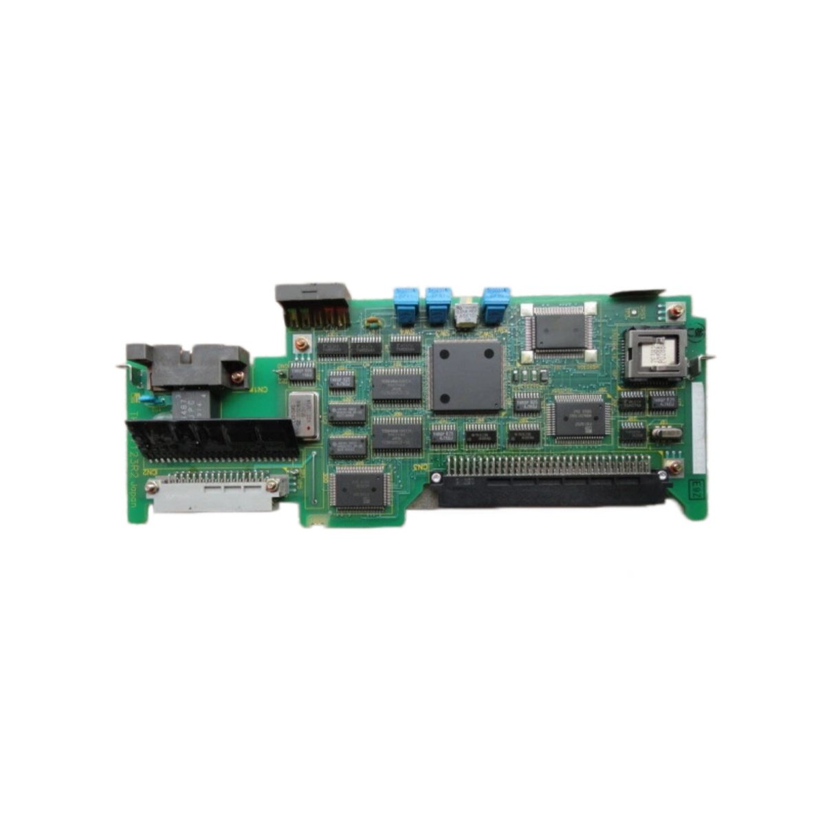Fuji FPC420P servo module, 400W motor power, 2.8A continuous output, 500 kHz pulse train input, incremental encoder feedback, DIN-rail mount, 0.85 kg. 