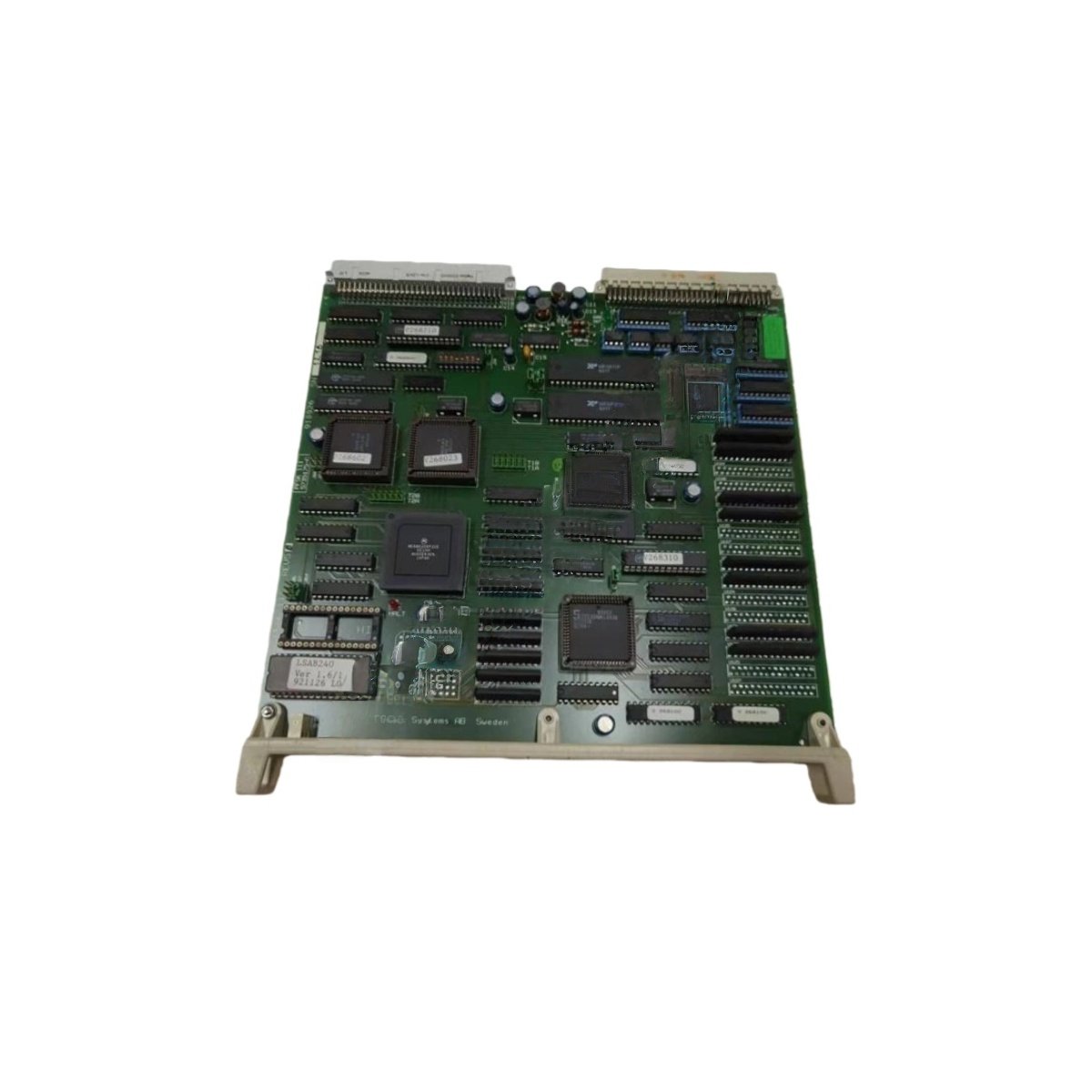 ABB PFSK111 5735175-C high-performance VDU board, 1280x1024 resolution, 4MB SDRAM, VGA output, 6U form factor, 0.55 kg, with RS-232 configuration.