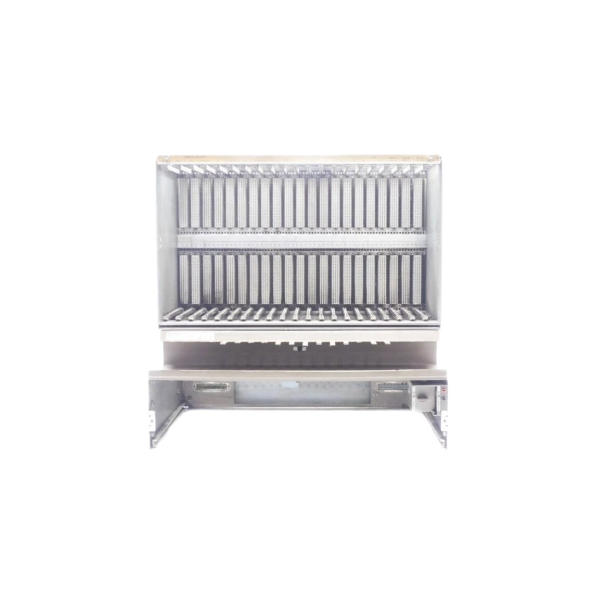 Siemens 6ES5135-3UA11 SIMATIC S5 Expansion Rack offers 8 slots, backplane bus, 19-inch mounting, and S5 compatibility for expanding PLC I/O capacity.