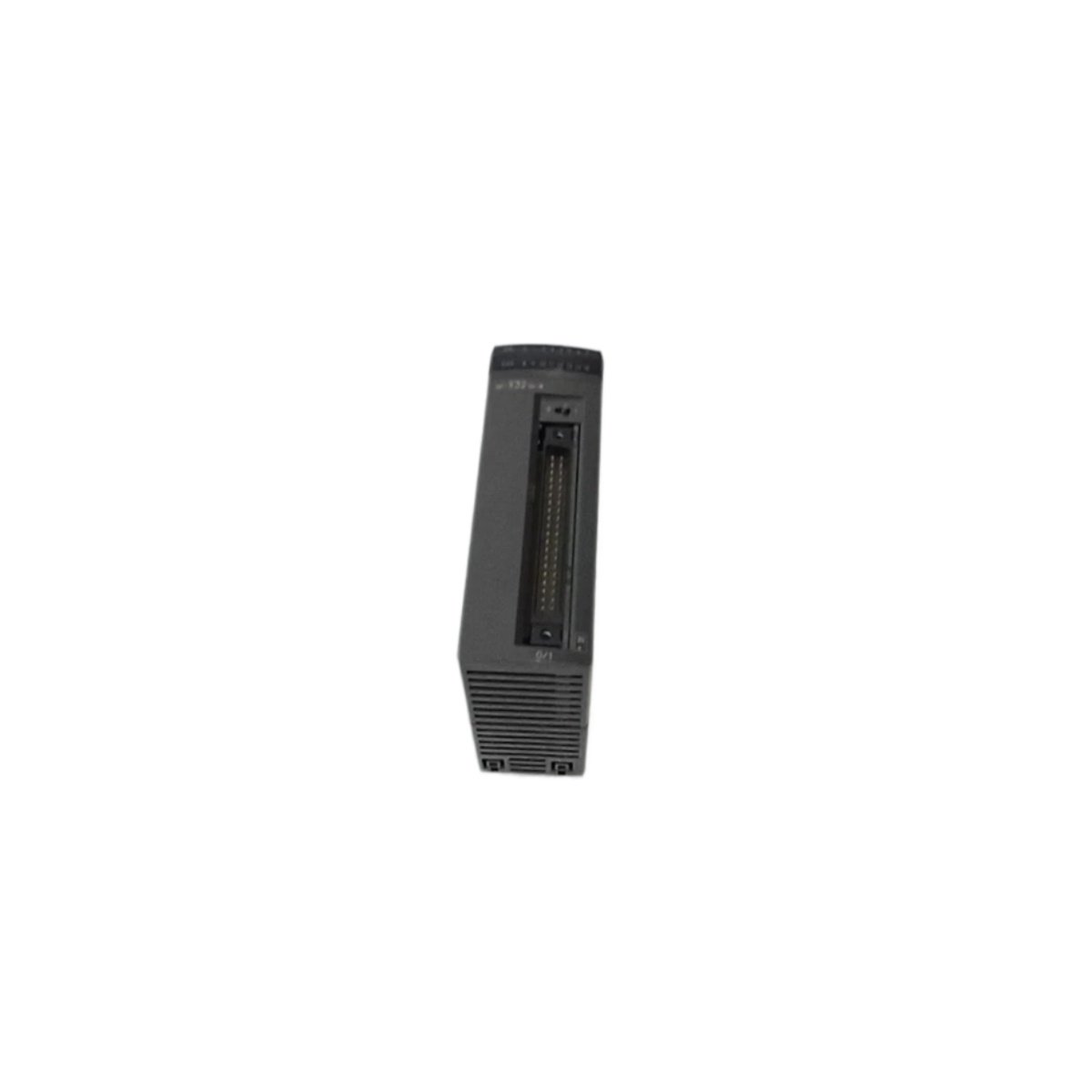 Buy the Fuji NP1Y32U09P1 digital output module with 32 sinking (NPN) outputs, 0.5A per channel, 100Hz switching, short-circuit protection