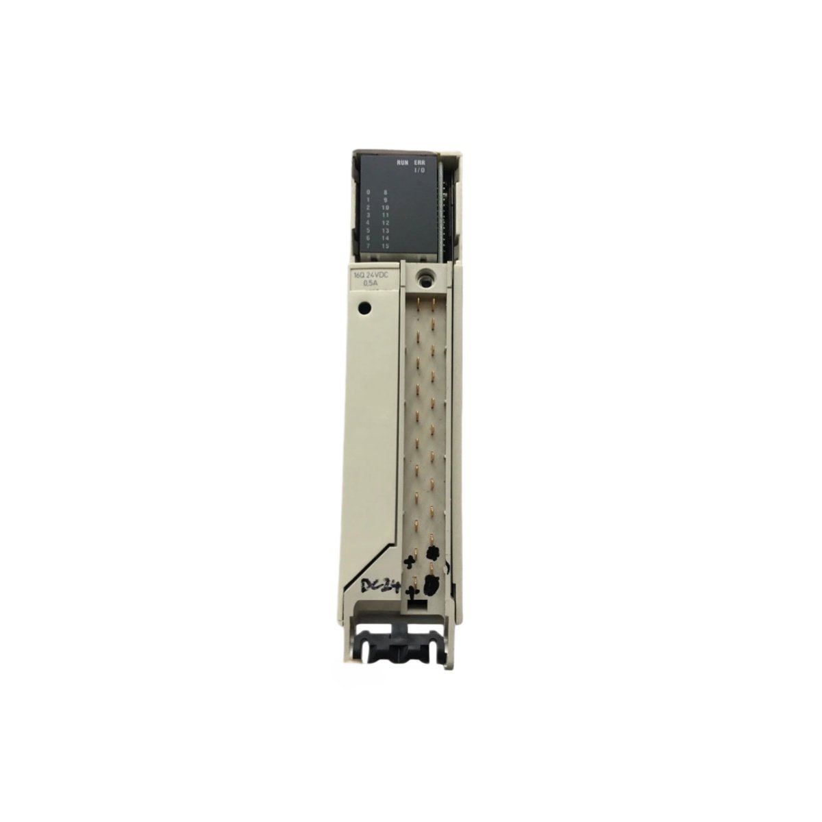 Schneider TSXDSY16T2 discrete output module offers 16 transistor outputs, 24 V DC 0.5 A channels, optical isolation, and fast switching.